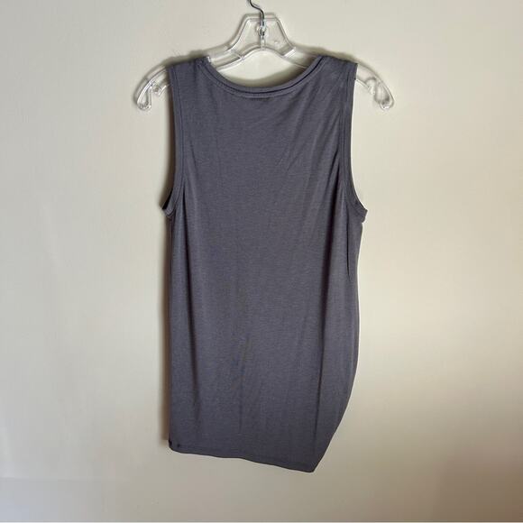 Athleta Gray Crewneck Ruched Hip Sleeveless Long Workout Tank Shirt Size Medium - Picture 4 of 7